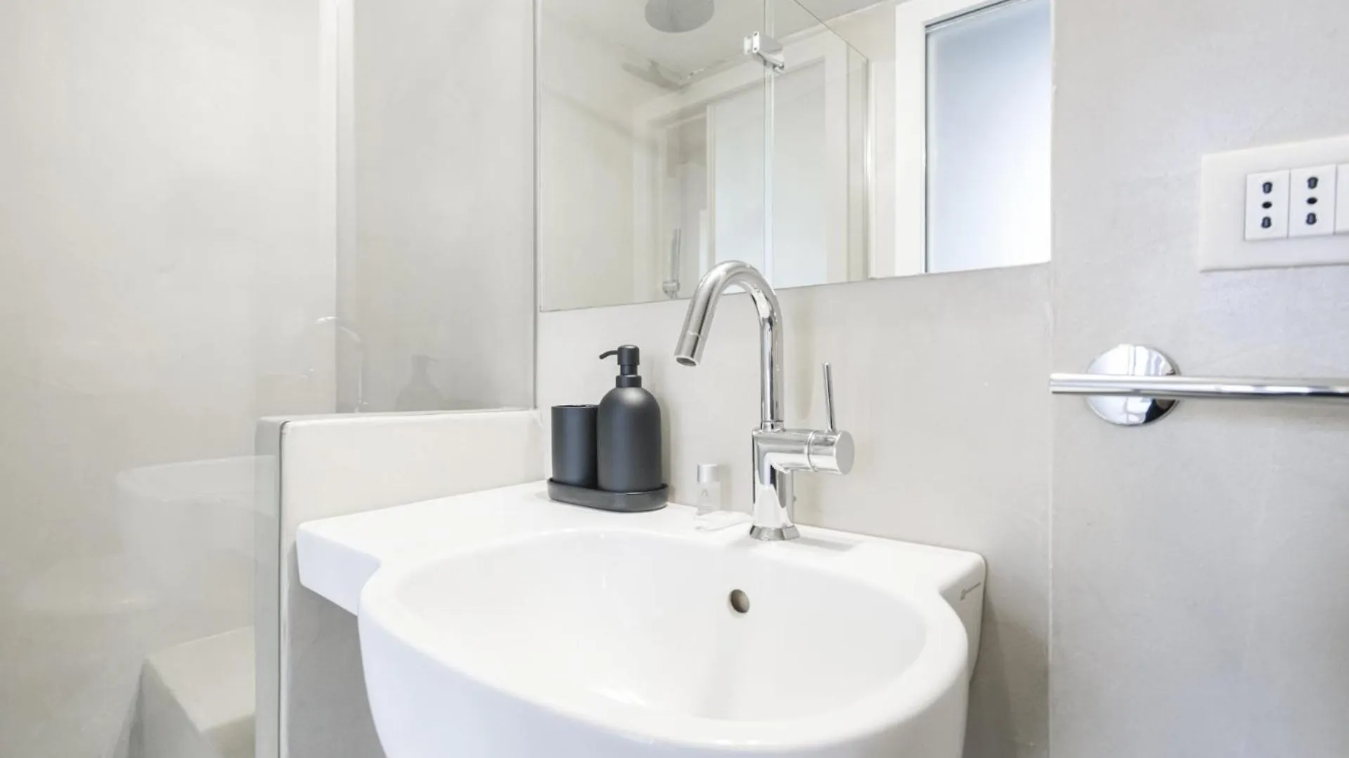 Apartment Easylife-Elegante Monolocale Nel Cuore Dei Navigli Milan